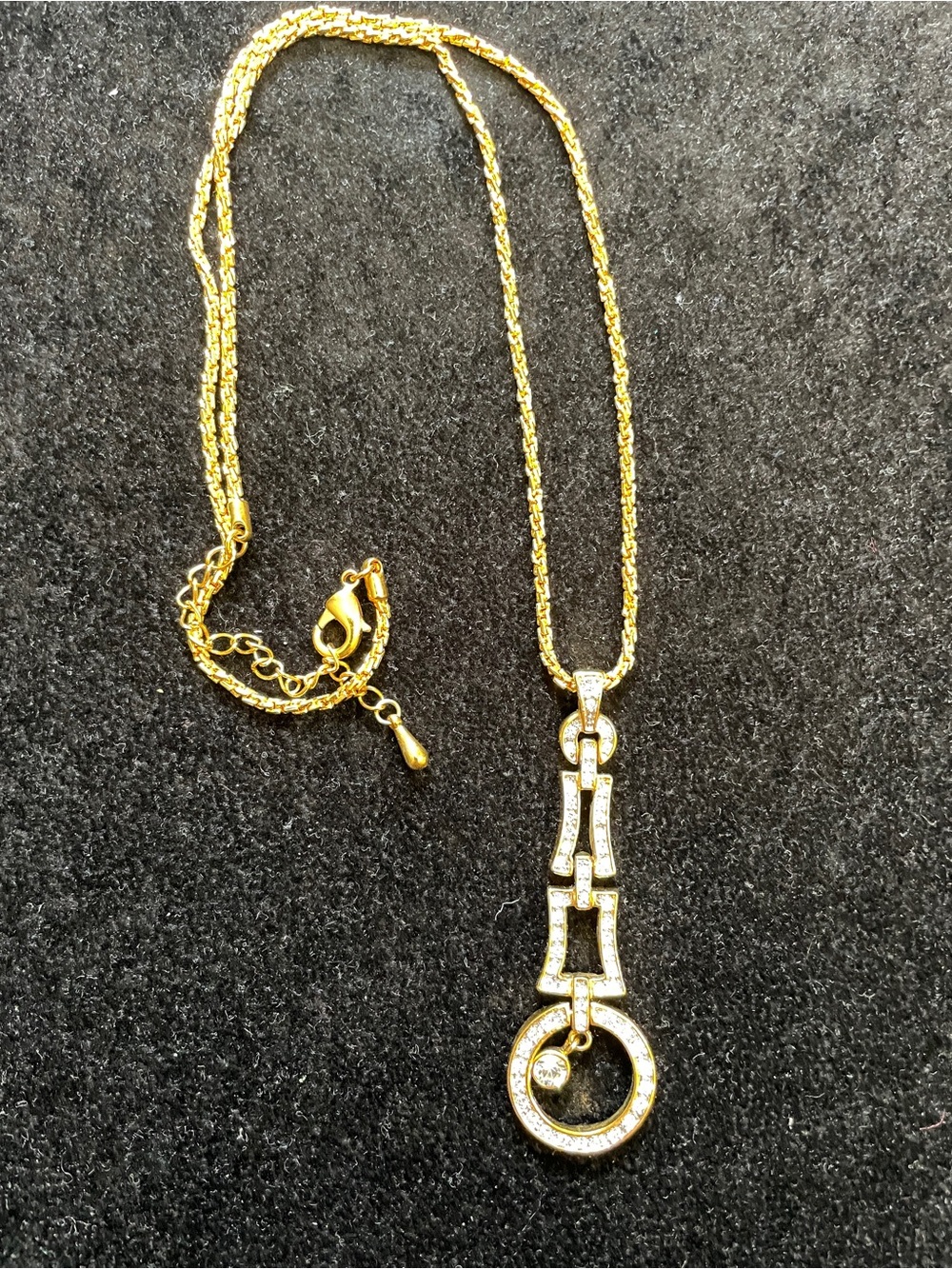 Camrose & Kross Vintage Crystal Pendant Necklace